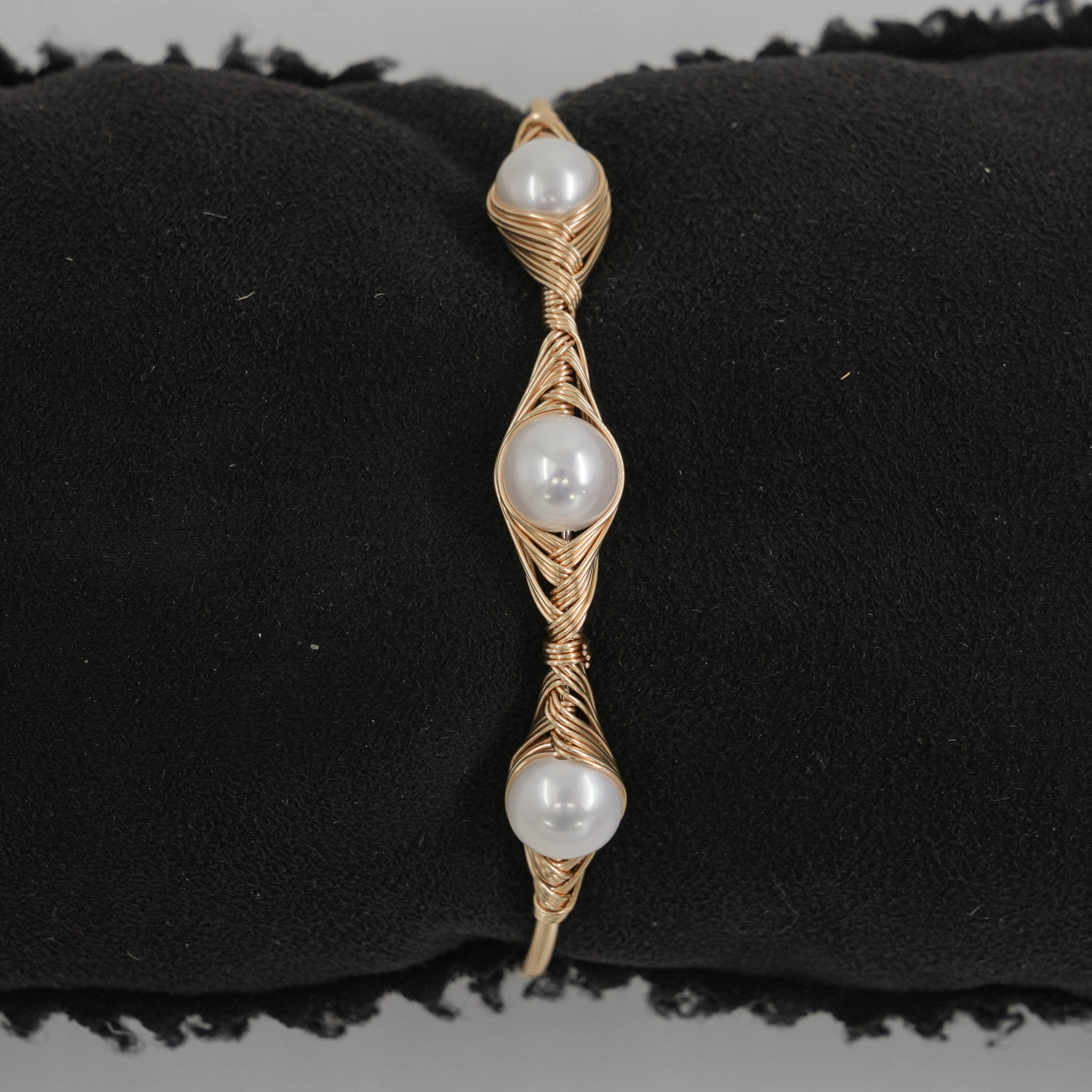 The Pearl Atelier by Kabra Pearls - Gold Polished 3 Pearl Bracelet